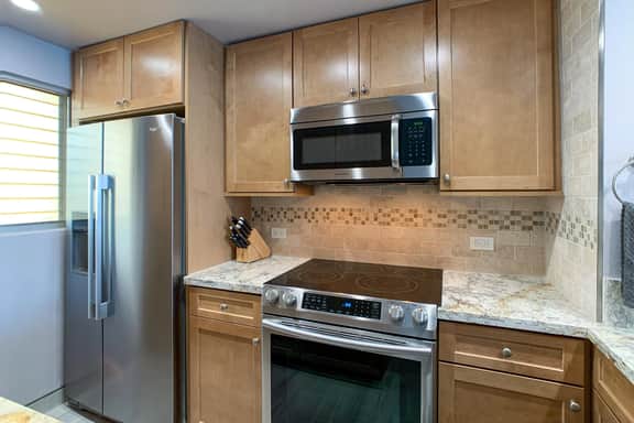 Royal Mauian 309