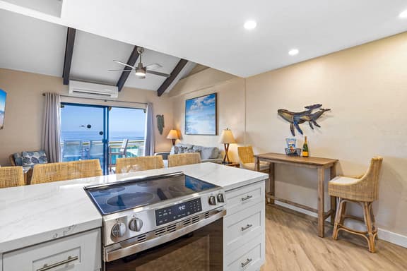 Shores of Maui 215